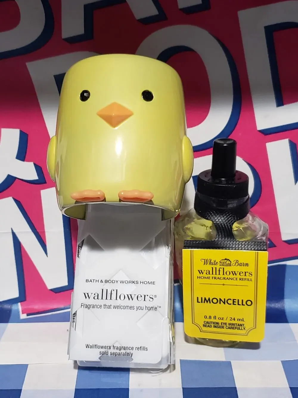 BBW Yellow Chick Easter Fragrance Wallflower Plug In w. Limoncello Refill